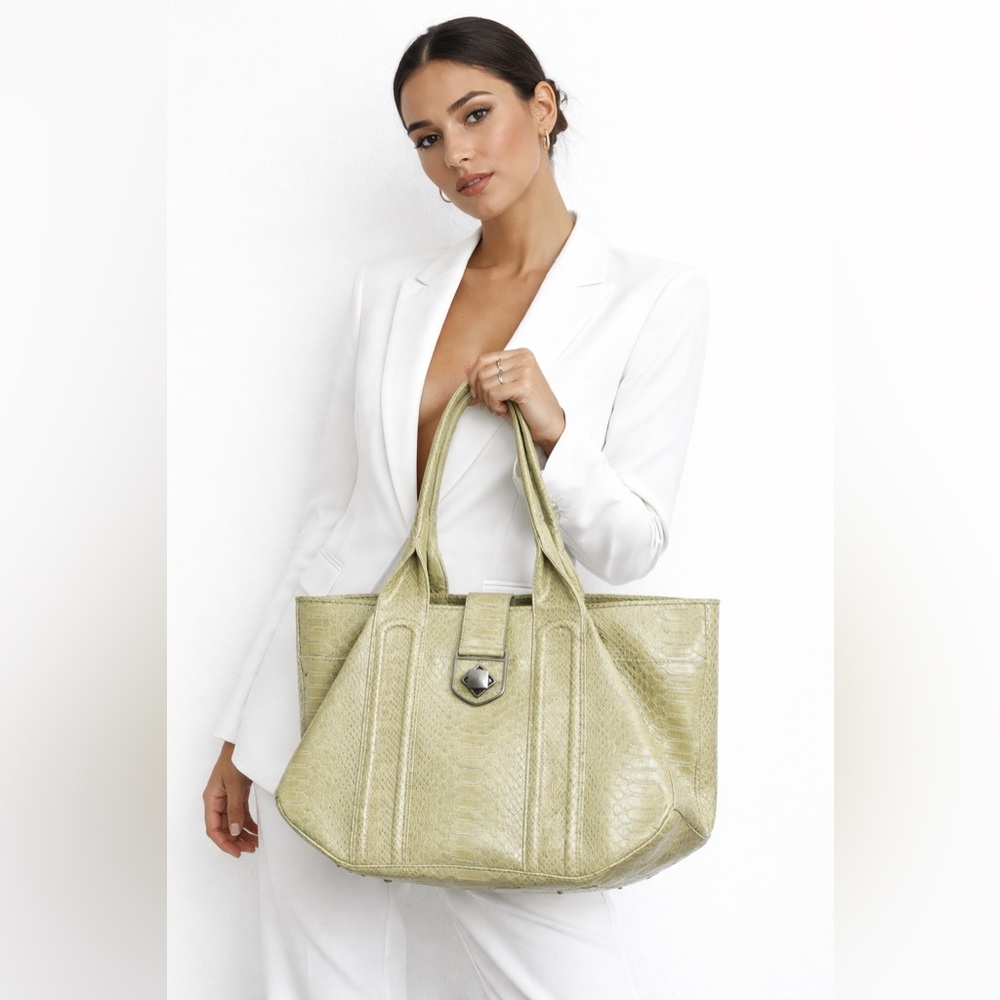 Vintage Worthington‎ Crocodile-Embossed Expandable Lime Green Handbag